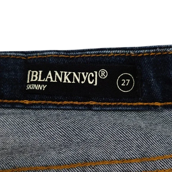 EUC BlankNYC Embroidered Floral Rose Skinny Denim Jeans Sz. 27x30 Dark Indigo - Picture 5 of 9